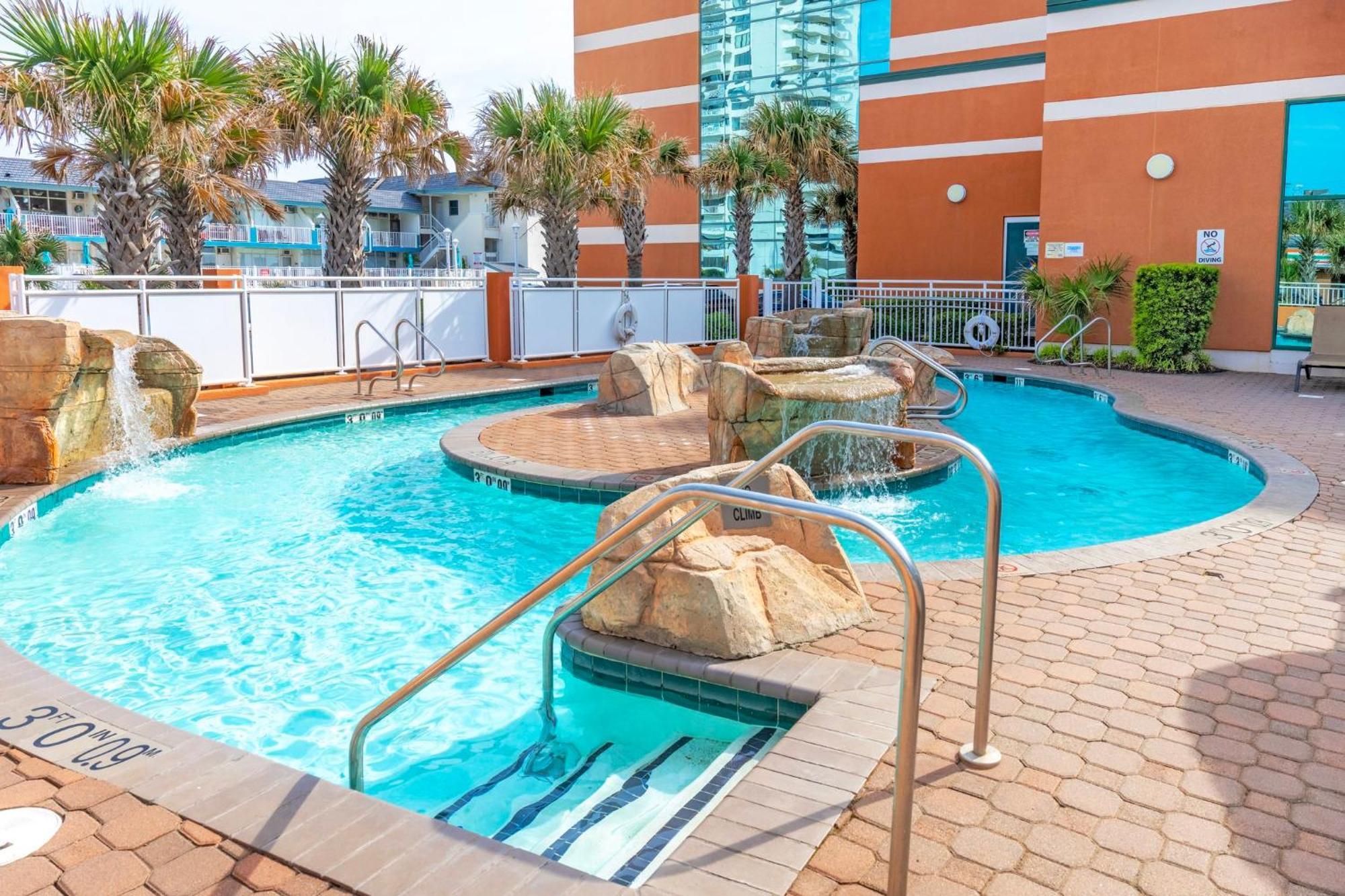 Holiday Inn & Suites Virginia Beach - North Beach By Ihg Exterior foto